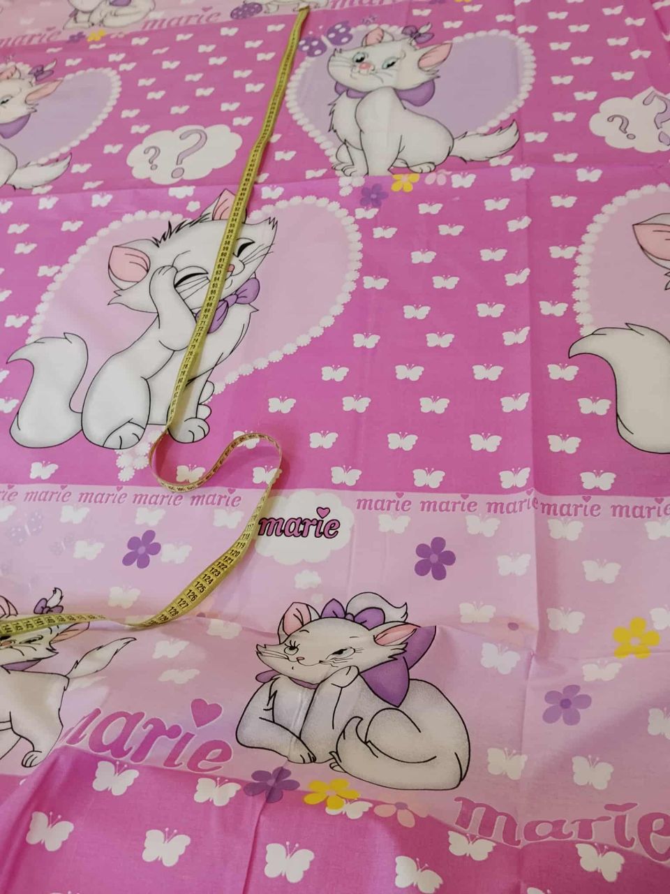 Pamut anyag 240cm széles Marie cica Pamut anyag 240cm széles Marie cica