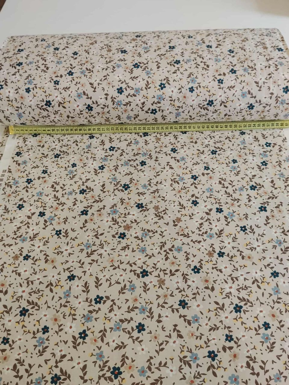 Pamut párnahuzat 70x90cm kis virágos (választható szín) Pamut párnahuzat 70x90cm kis virágos (választható szín)